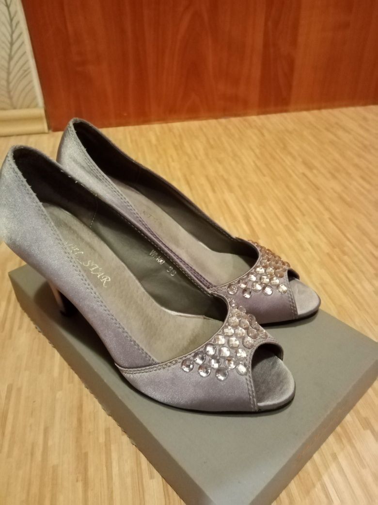 Buty rozmiar 38