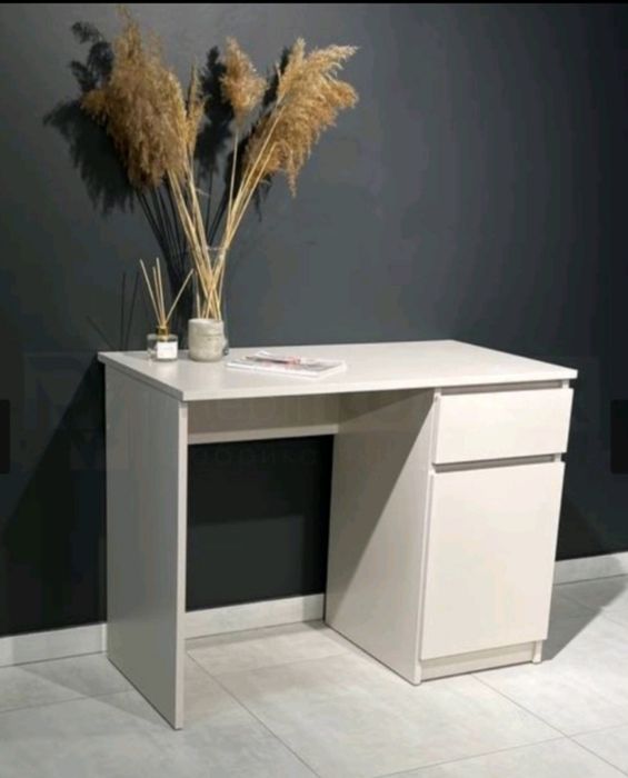 Стіл новий,продам