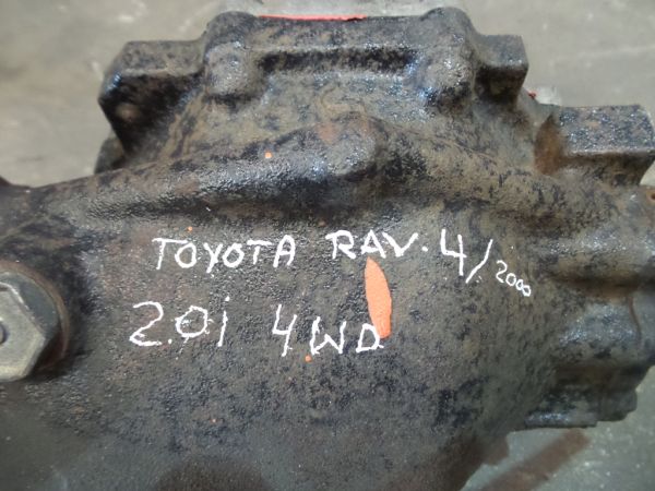 Diferencial frente TOYOTA RAV4 II (_A2_)