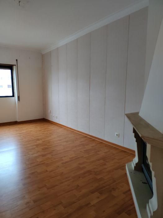 Apartamento T2  em Massamá 6-fase