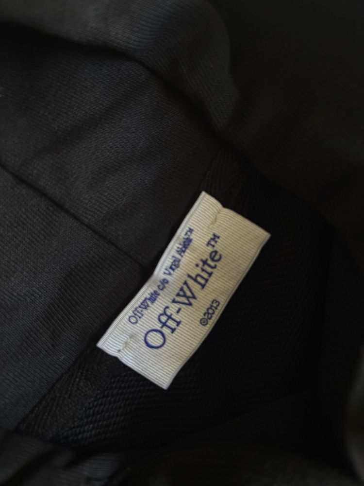 Off‑White “Bling Star Arrow” Hoodie em Algodão Tamanho M
