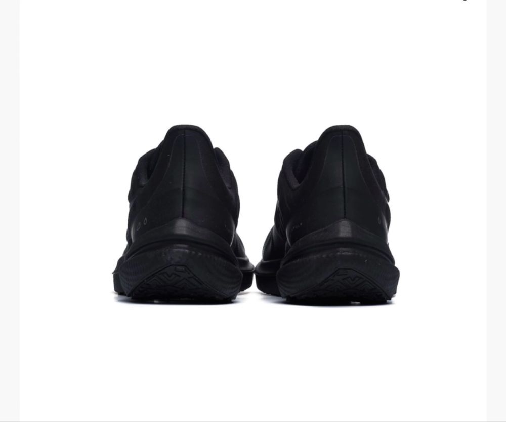 Кросівки Nike Air Winflo 9 Shield (DM1106-007).Оригінал (30см, 30,5см)