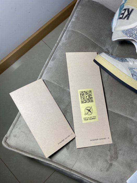 Women's Ball Star in silver glitter with ice-gray suede inserts