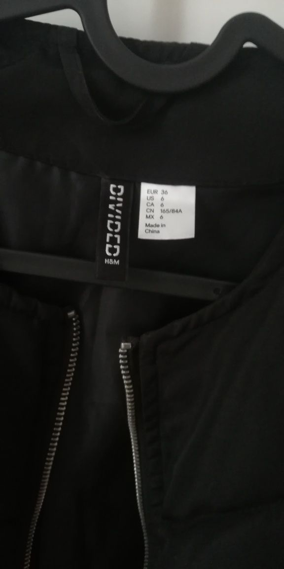 Czarna kurtka H&M
