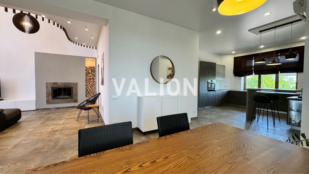 Будинок з сучасним ремонтом в с.Музичі, 25 км до метро Житомирська