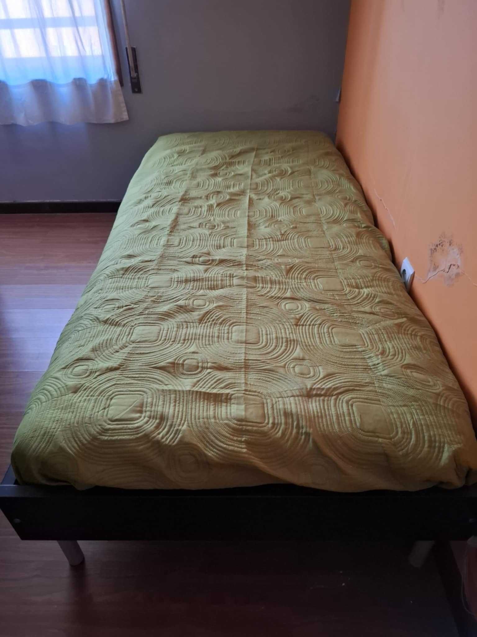 Cama e estrado ikea solteiro