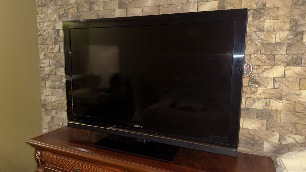 Продам LCD телевізор 40 дюймів Sony KDL-40W5500 в ідеальному стані