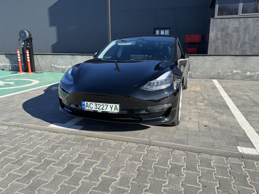 Tesla Model 3 2019