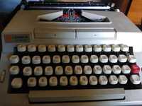 Máquina de escrever logika 3002