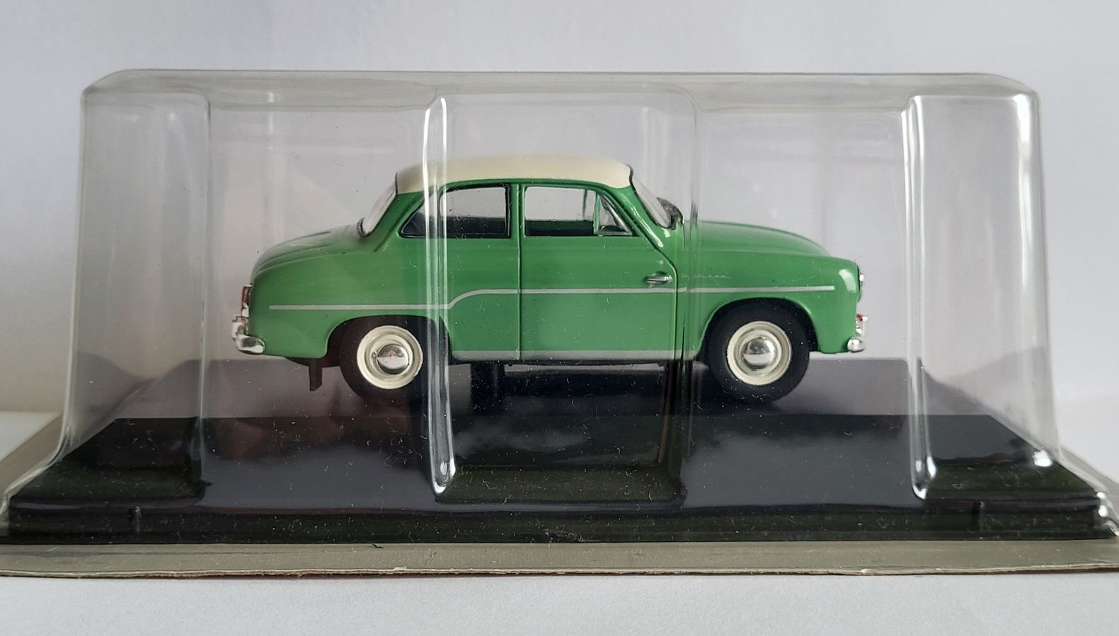 FSO SYRENA 102 Legendy FSO 1:43