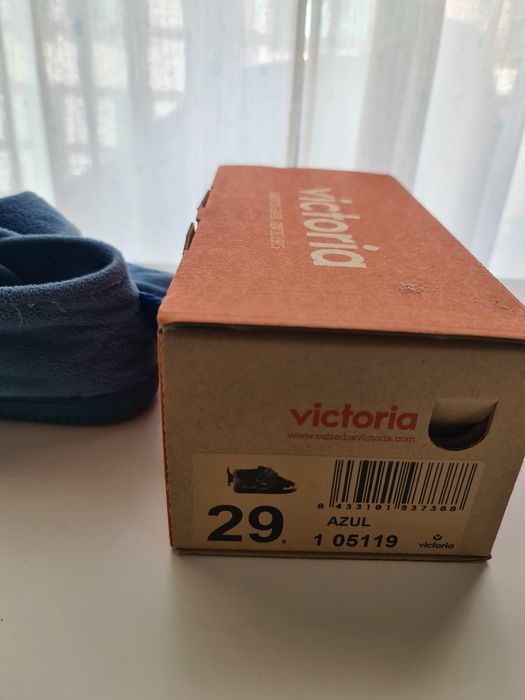 Pantufas menino Tubarão Viroria