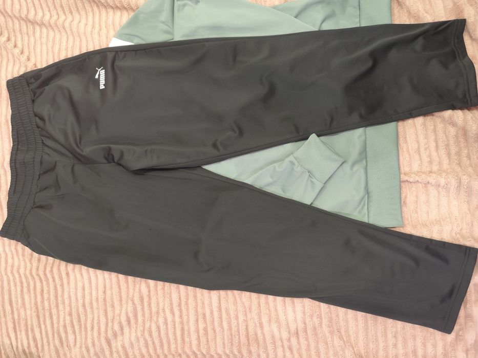 Костюм спортивний жіночий М Puma НОВИЙ