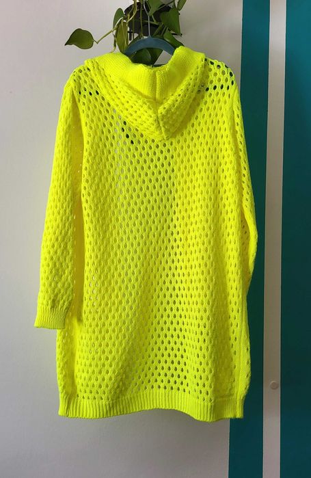 Jaskrawy żarówkowy sweter narzutka kardigan  nowy rozmiar UNI