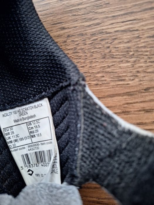 Chuteiras Kipsta tamanho 29, seminovas