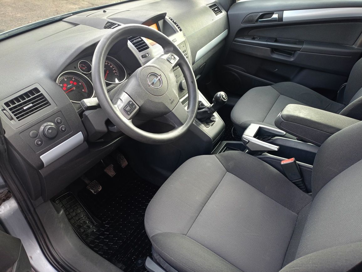Opel Zafira 1.9 CDTI 2008 r. Ładny stan