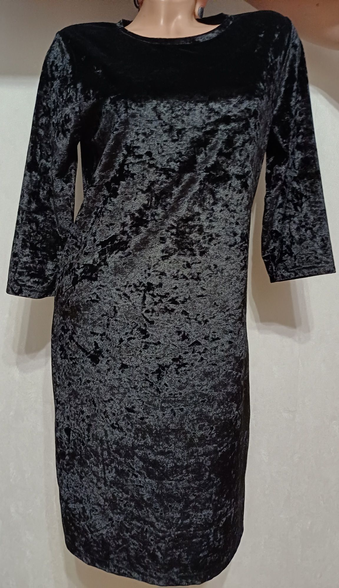 Чёрное бархотное  платье Liz Devy.