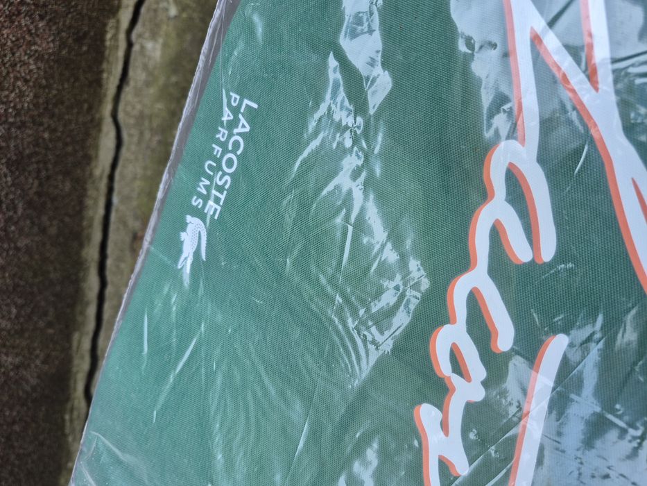 Etui na laptop Lacoste parfums zielone nowe oryginalne zamek