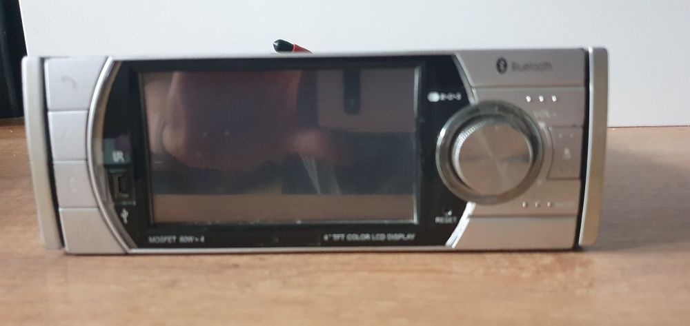 Radio samochodowe MOSFET 60W x 4 4"TFT COLOR LCD DISPLAY Bluetooth