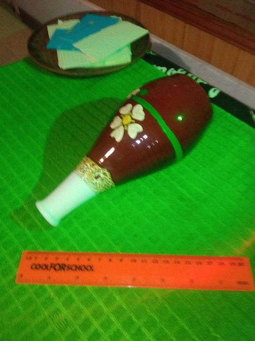 Продам вазочку на квіти  бу .