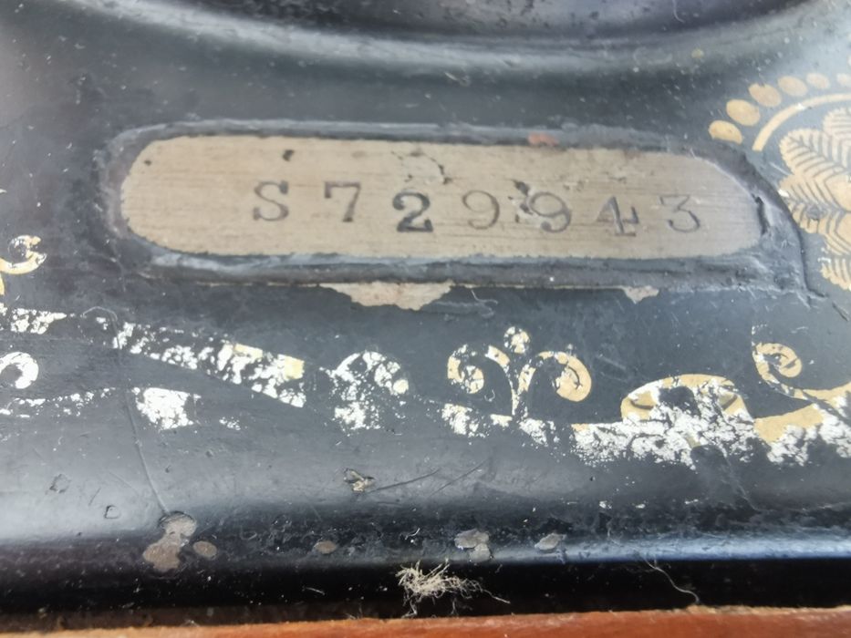 Máquina Costura Singer de 1906 c/Móvel