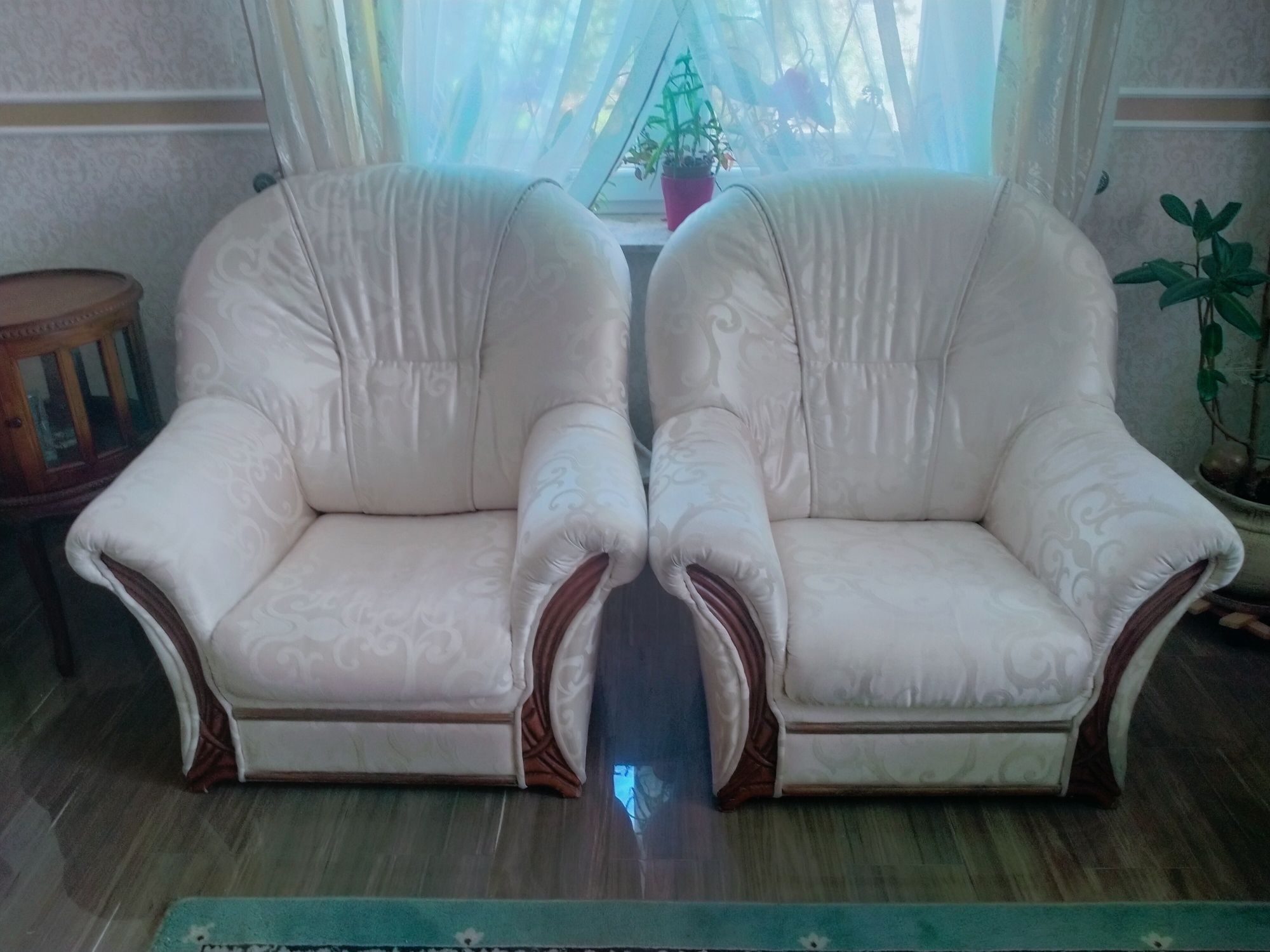Komplet wypoczynkowy: kanapa + 2 fotele