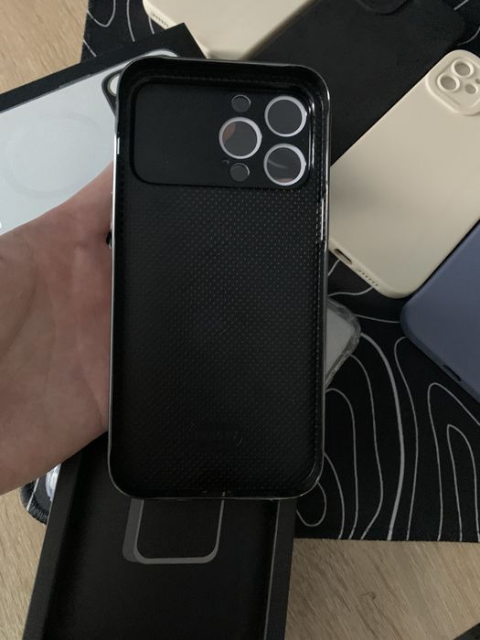 Чохли для iphone різні