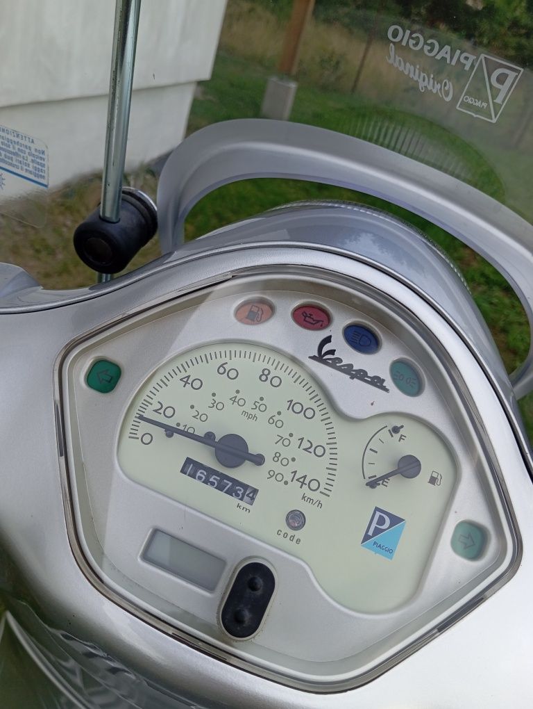 Piaggio Vespa LX 150 skuter 2008