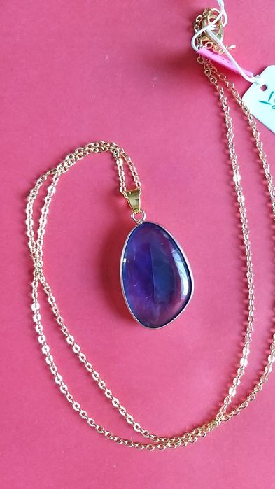 Wisiorek z kamienia ametyst