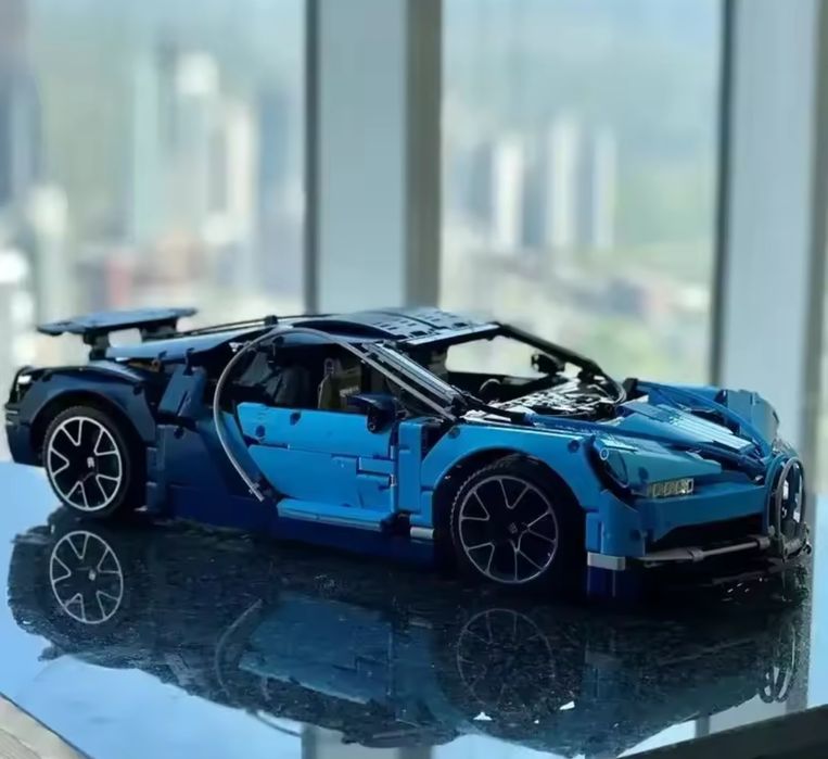 3+1 Конструктор Bugatti 3599 деталей Lego