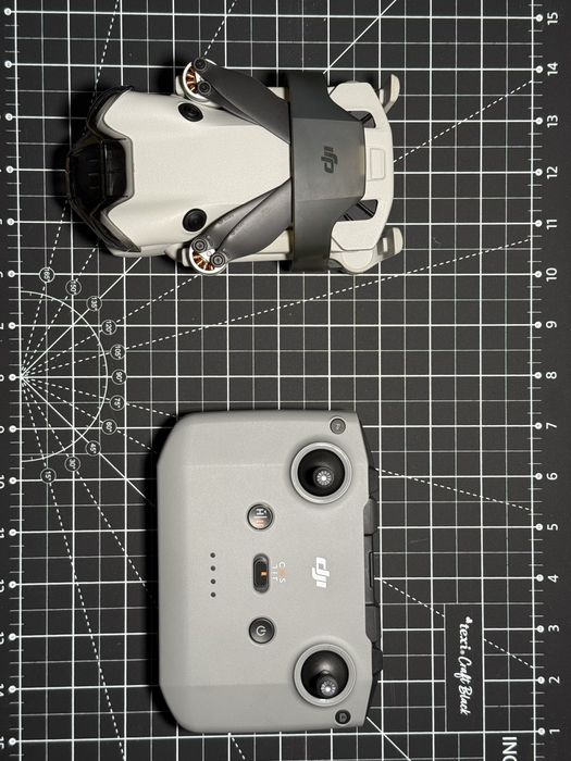 DJI Mini 4 pro - stan idealny