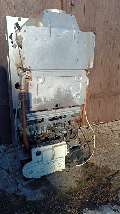 Газовий котел Chaffoteaux & Maury Elexia по запчастинах