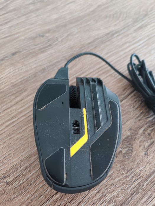 Rato Corsair Gaming Sabre RGB