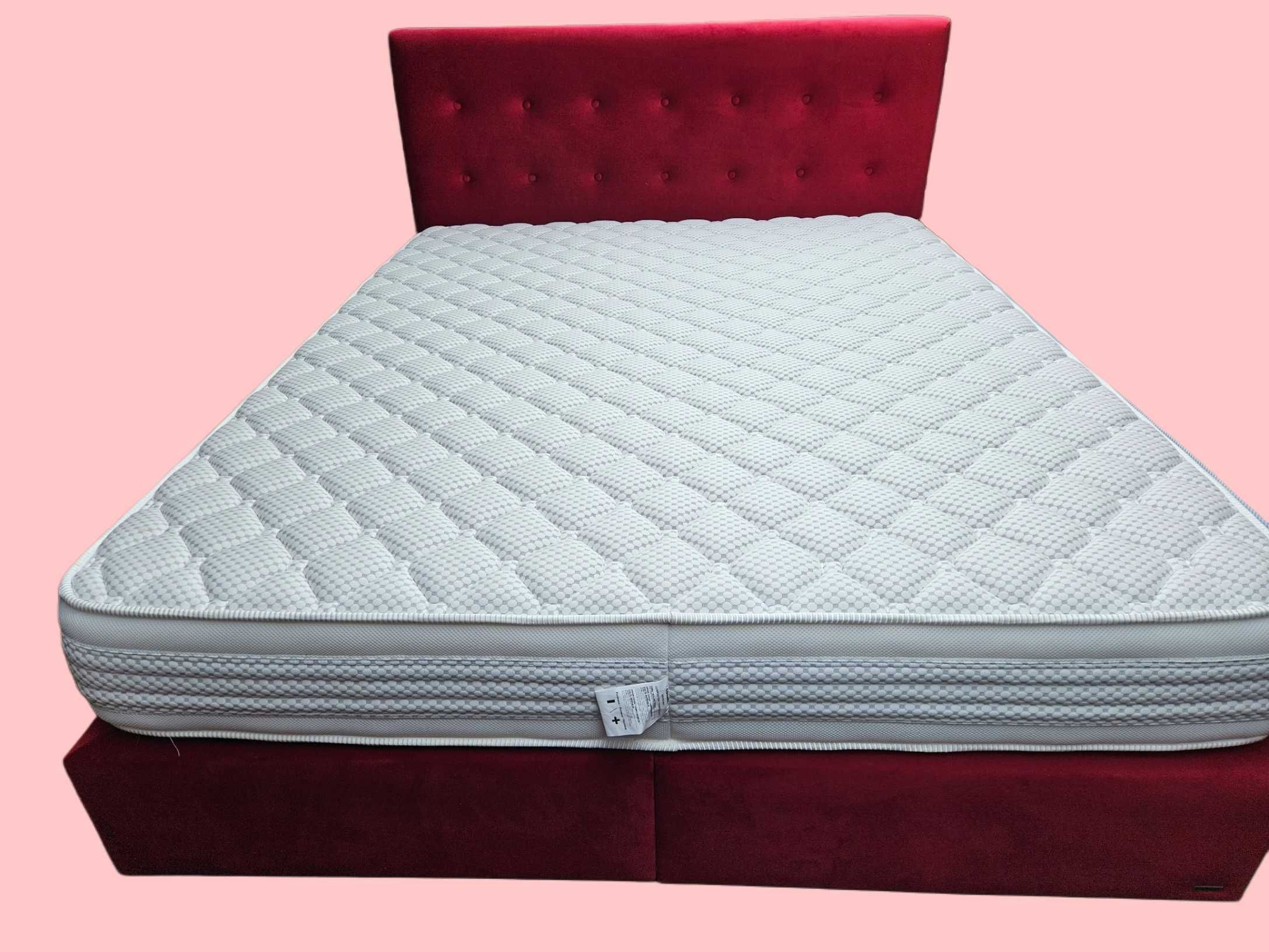 Magnifica cama com estrado e colchão - Tudo marca Colune