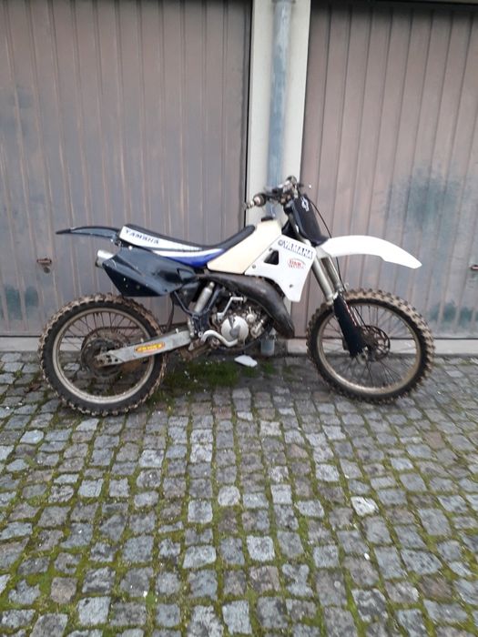 Yamaha 125 2t  top