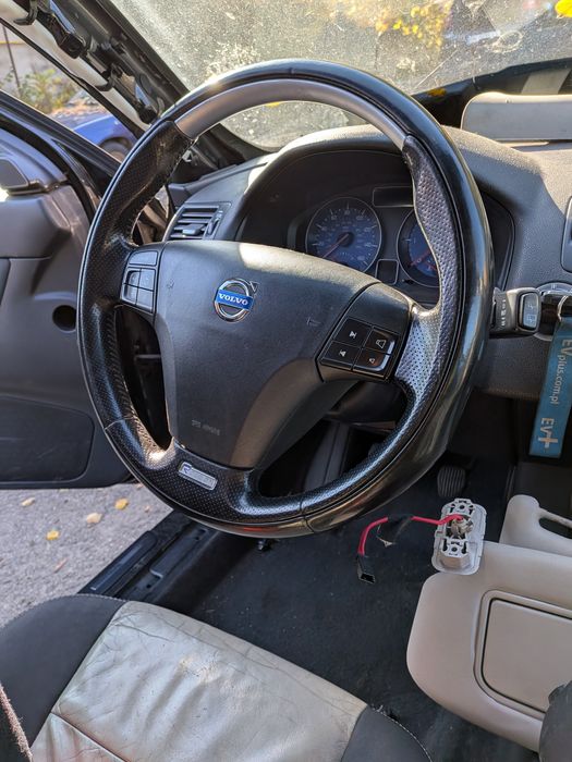 Руль r-design Volvo v50 кермо