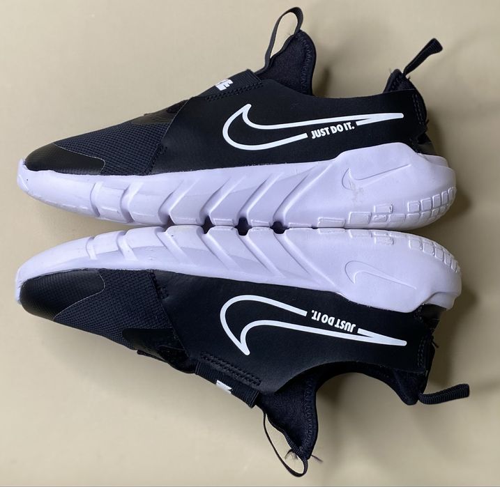 Кросівки NIKE.)(