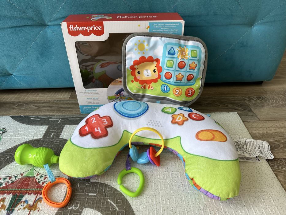 Подушка Fisher Price для гри на животику
