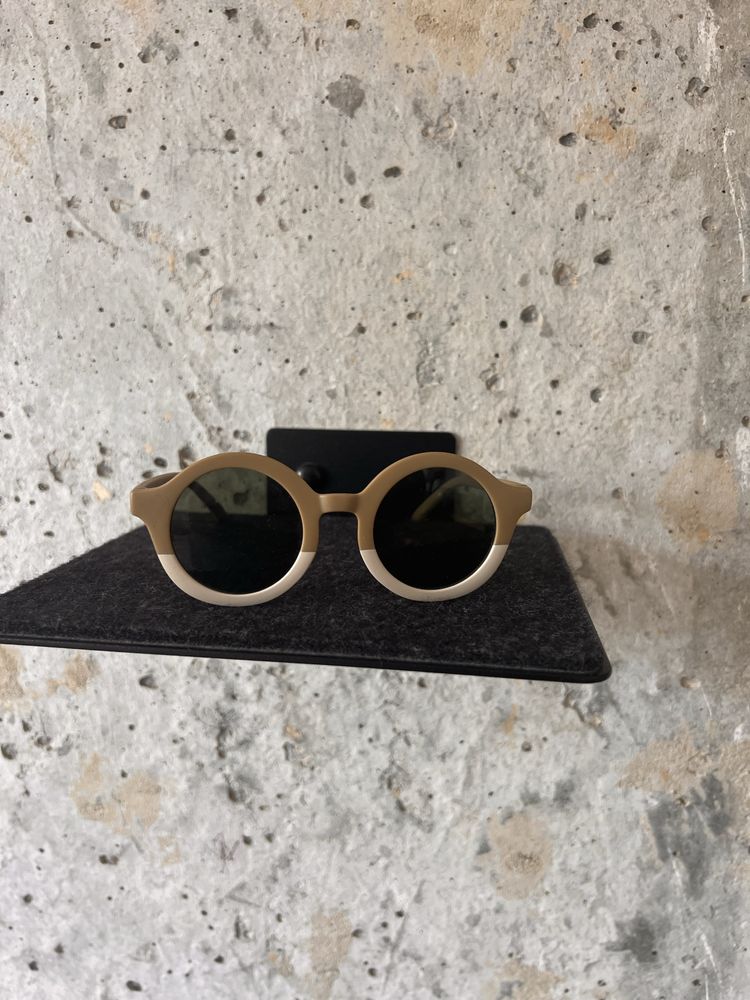 Nowe okulary przeciwsłoneczne dla chłopca Zara