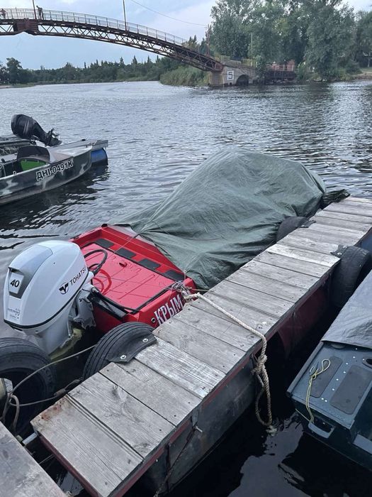 Моторний човен Крим tohatsu