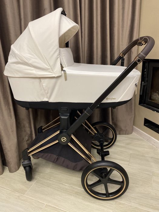 Cybex Priam 4.0 люлька і шассі