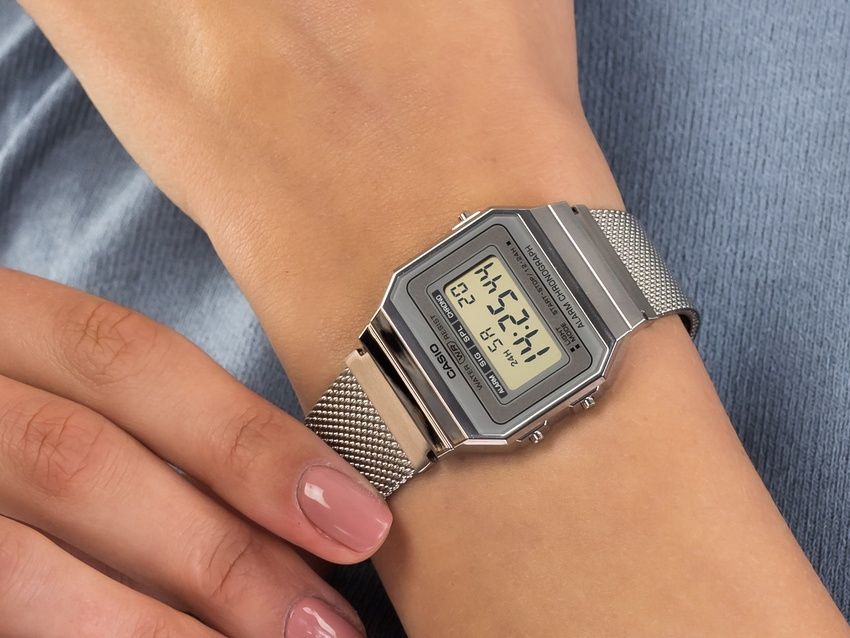 Часы Casio A700 Наручные, тонкие, ремешок, браслет миланская петля.