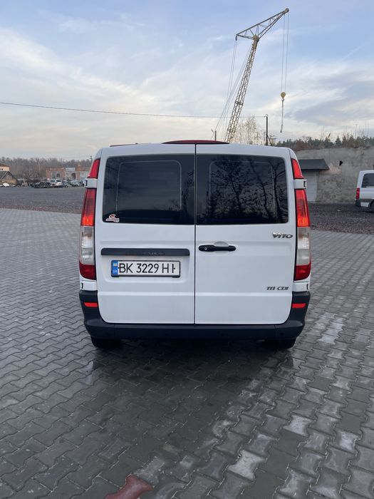 Mercedes-Benz Vito W639 пасажир 2006 рік 2.2 дизель