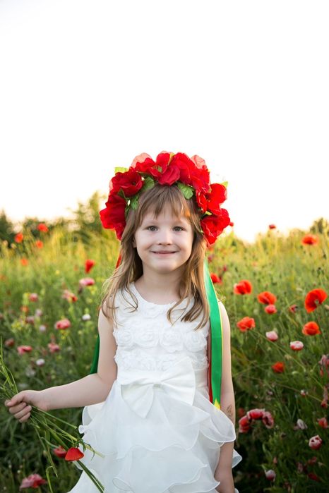 ФОТОГРАФ Львів: Хрещення/Вінчання/репортаж/студійні/сімейні/та інші