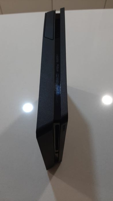 Playstation4 Desbloqueada 1tb + disco blu-ray+ limpeza e pasta térmica