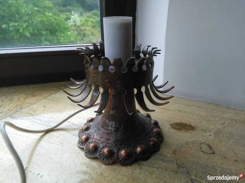 lampka nocna metaloplastyka ręczna praca mosiądz miedź kowalstwo PRL