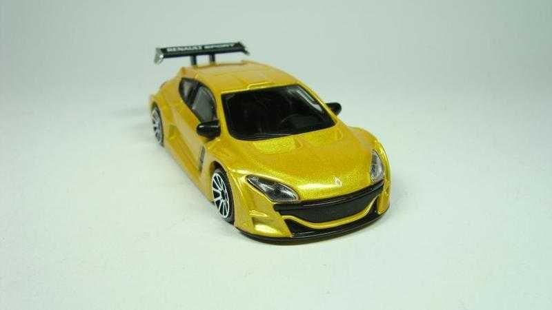 Рено Меган Спорт Renault Megane Sport машинка метал 1:43