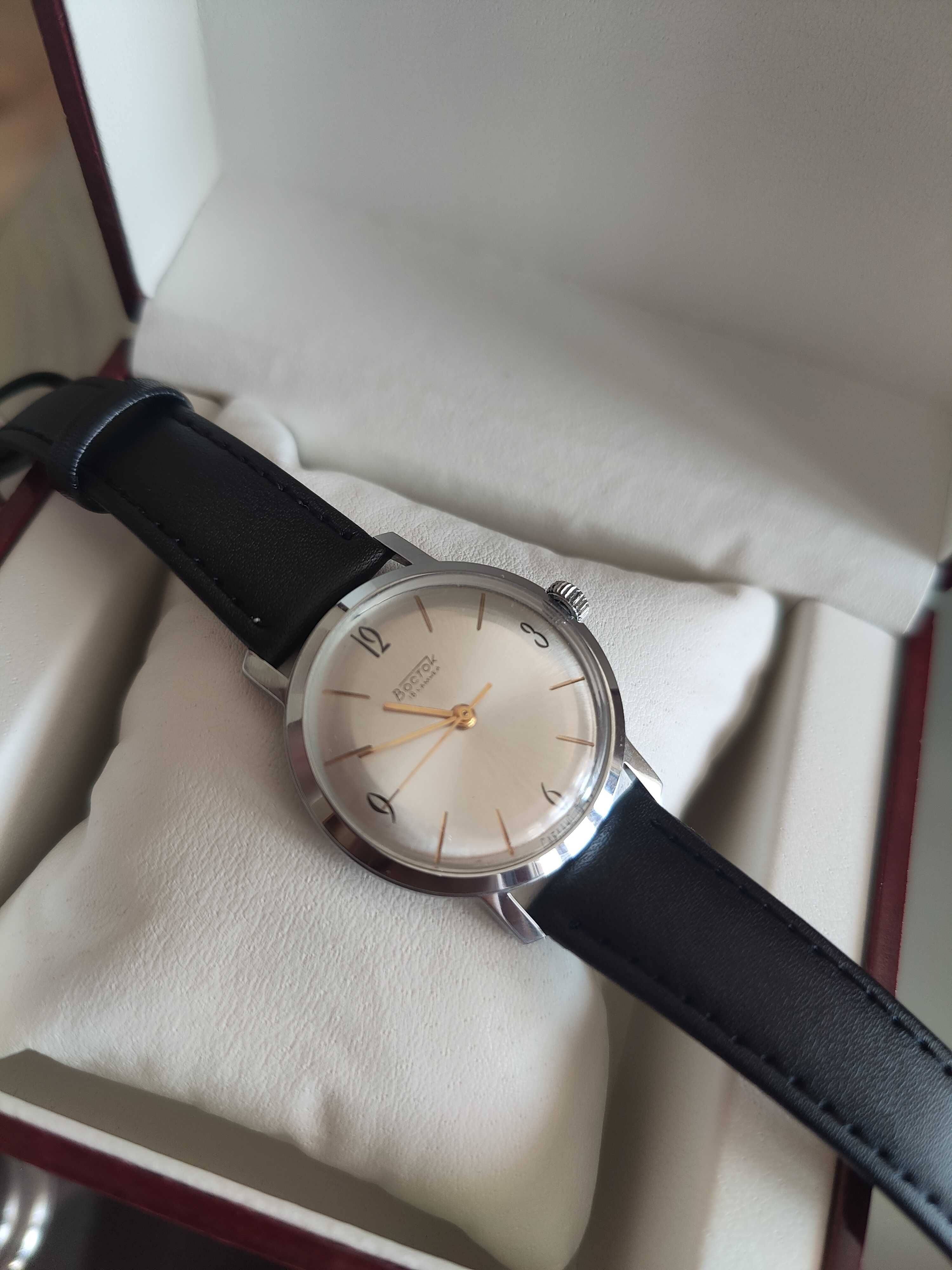 Zegarek vintage Wostok 18 kamieni radziecki USRR