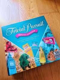 Jogo Trivial Pursuit - Edição Família