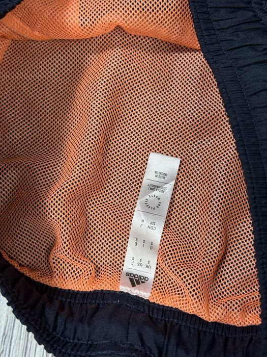 Adidas шорты оригинал s размер