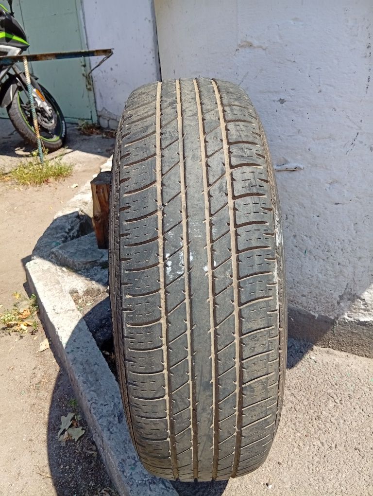 Продам шины розпарование на15.